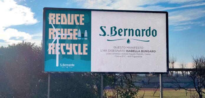 I ragazzi dei Liceo di Cantù realizzano la campagna pubblicitaria dell'Acqua S.Bernardo